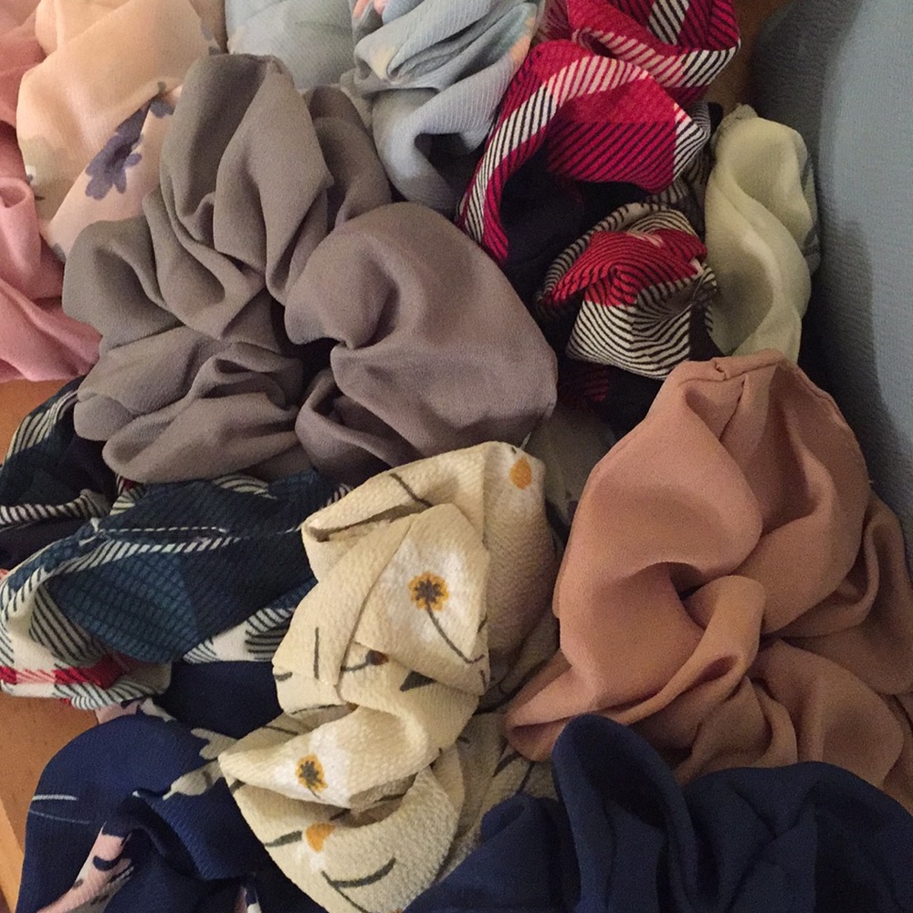 Scrunchie Set OVER 15 Scunchies